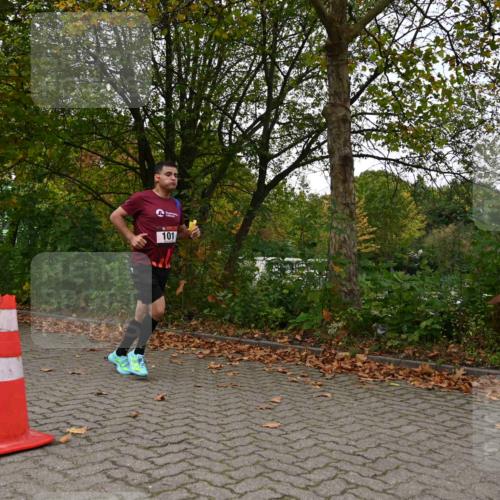 11.10.2026 - Bramfelder Halbmarathon 2026 J. Mangold http://msf.ph/oto/10828172 11.10.2026 10:48:32 Laufen 43, 101, 422, 503, 547, 734 meine-sportfotos.de