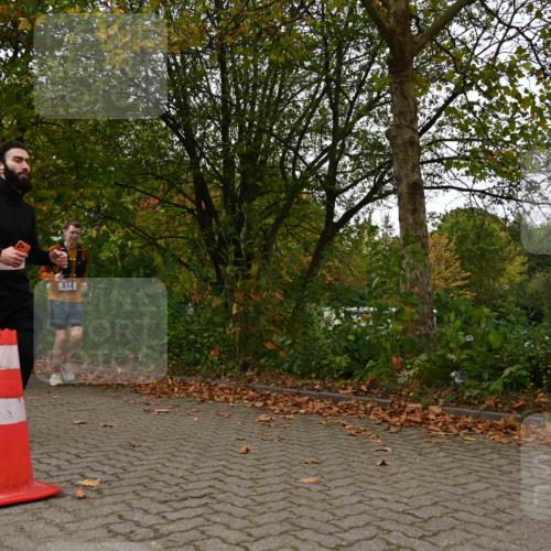 11.10.2026 - Bramfelder Halbmarathon 2026 J. Mangold http://msf.ph/oto/10828283 11.10.2026 10:50:54 Laufen 132, 288, 365, 401, 435, 514, 626, 766 meine-sportfotos.de