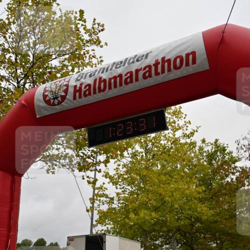 11.10.2026 - Bramfelder Halbmarathon 2026 J. Mangold http://msf.ph/oto/10828405 11.10.2026 10:53:30 Laufen  meine-sportfotos.de