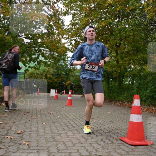 11.10.2026 - Bramfelder Halbmarathon 2026 J. Mangold http://msf.ph/oto/10828592 11.10.2026 10:56:06 Laufen 232, 478 meine-sportfotos.de