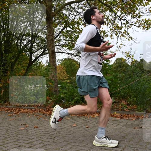 11.10.2026 - Bramfelder Halbmarathon 2026 J. Mangold http://msf.ph/oto/10828651 11.10.2026 10:57:01 Laufen 75, 270, 323, 360, 553, 769 meine-sportfotos.de
