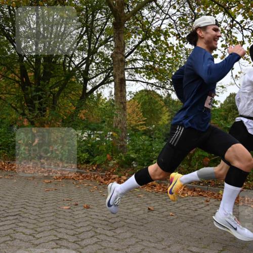 11.10.2026 - Bramfelder Halbmarathon 2026 J. Mangold http://msf.ph/oto/10828687 11.10.2026 10:57:28 Laufen 351, 595 meine-sportfotos.de