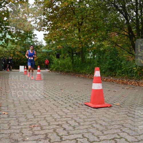 11.10.2026 - Bramfelder Halbmarathon 2026 J. Mangold http://msf.ph/oto/10828691 11.10.2026 10:57:36 Laufen 6, 363 meine-sportfotos.de