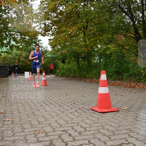 11.10.2026 - Bramfelder Halbmarathon 2026 J. Mangold http://msf.ph/oto/10828695 11.10.2026 10:57:37 Laufen 6, 363 meine-sportfotos.de