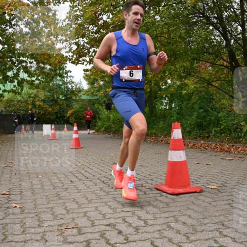 11.10.2026 - Bramfelder Halbmarathon 2026 J. Mangold http://msf.ph/oto/10828705 11.10.2026 10:57:38 Laufen 6, 363 meine-sportfotos.de