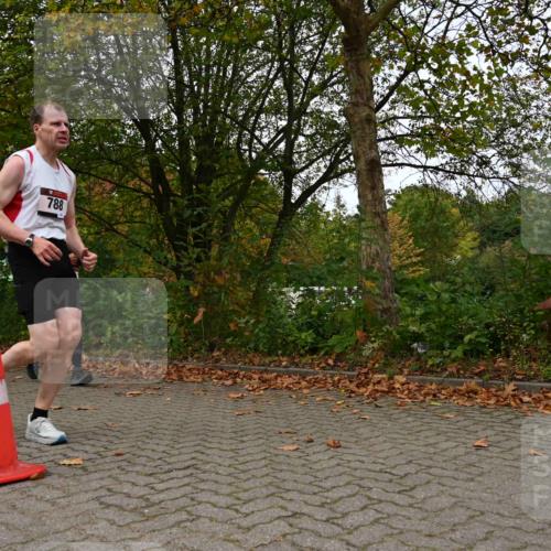 11.10.2026 - Bramfelder Halbmarathon 2026 J. Mangold http://msf.ph/oto/10828717 11.10.2026 10:57:57 Laufen 25, 788, 817 meine-sportfotos.de