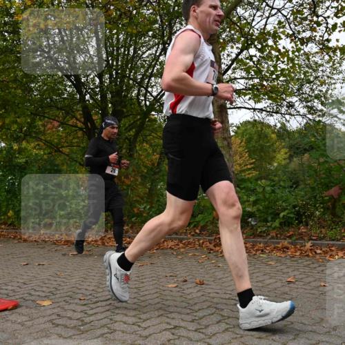 11.10.2026 - Bramfelder Halbmarathon 2026 J. Mangold http://msf.ph/oto/10828723 11.10.2026 10:57:58 Laufen 25, 788 meine-sportfotos.de