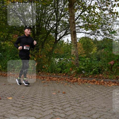 11.10.2026 - Bramfelder Halbmarathon 2026 J. Mangold http://msf.ph/oto/10828783 11.10.2026 10:58:41 Laufen 121, 259 meine-sportfotos.de