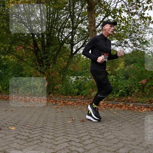 11.10.2026 - Bramfelder Halbmarathon 2026 J. Mangold http://msf.ph/oto/10828790 11.10.2026 10:58:42 Laufen 121, 259 meine-sportfotos.de