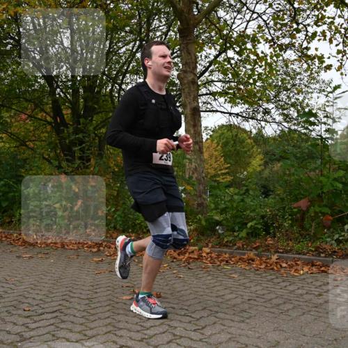 11.10.2026 - Bramfelder Halbmarathon 2026 J. Mangold http://msf.ph/oto/10828852 11.10.2026 10:59:38 Laufen 239, 799 meine-sportfotos.de