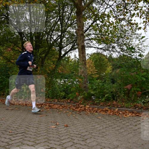 11.10.2026 - Bramfelder Halbmarathon 2026 J. Mangold http://msf.ph/oto/10828858 11.10.2026 10:59:39 Laufen 239, 799 meine-sportfotos.de
