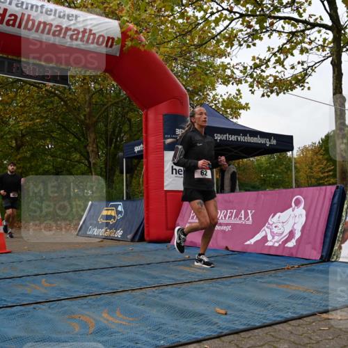 11.10.2026 - Bramfelder Halbmarathon 2026 J. Mangold http://msf.ph/oto/10828932 11.10.2026 11:00:36 Laufen 62, 432, 452, 567, 605, 738 meine-sportfotos.de