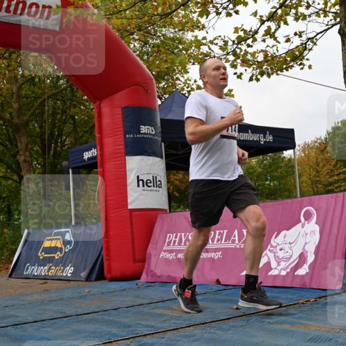 11.10.2026 - Bramfelder Halbmarathon 2026 J. Mangold http://msf.ph/oto/10828997 11.10.2026 11:01:07 Laufen 329, 385, 714 meine-sportfotos.de