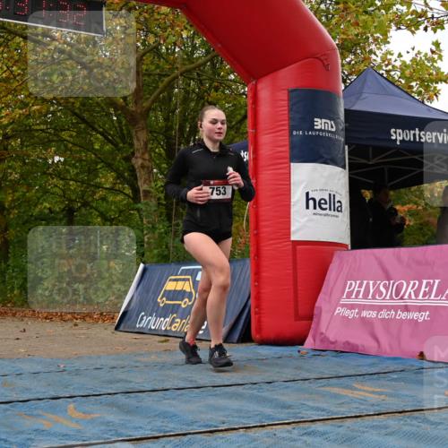 11.10.2026 - Bramfelder Halbmarathon 2026 J. Mangold http://msf.ph/oto/10829041 11.10.2026 11:01:30 Laufen 356, 362, 408, 430, 753 meine-sportfotos.de