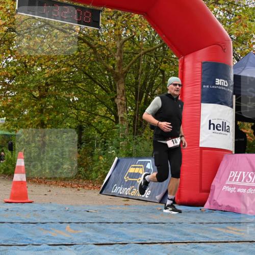 11.10.2026 - Bramfelder Halbmarathon 2026 J. Mangold http://msf.ph/oto/10829151 11.10.2026 11:02:06 Laufen 18 meine-sportfotos.de