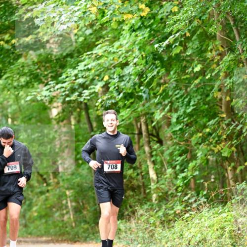 11.10.2026 - Bramfelder Halbmarathon 2026 Dr. Thomas Lammeyer http://msf.ph/oto/10829258 11.10.2026 11:09:14 Laufen 709, 708 meine-sportfotos.de