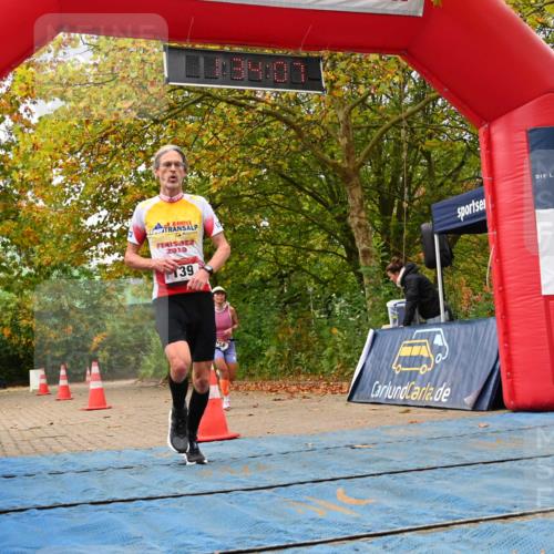 11.10.2026 - Bramfelder Halbmarathon 2026 J. Mangold http://msf.ph/oto/10829328 11.10.2026 11:04:05 Laufen 139, 539, 759 meine-sportfotos.de