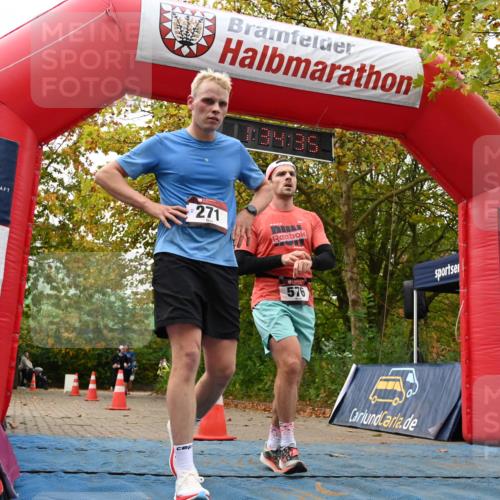 11.10.2026 - Bramfelder Halbmarathon 2026 J. Mangold http://msf.ph/oto/10829376 11.10.2026 11:04:34 Laufen 79, 271, 371, 428, 576 meine-sportfotos.de