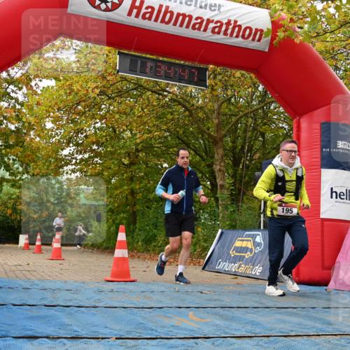 11.10.2026 - Bramfelder Halbmarathon 2026 J. Mangold http://msf.ph/oto/10829416 11.10.2026 11:04:45 Laufen 69, 195, 467, 473 meine-sportfotos.de