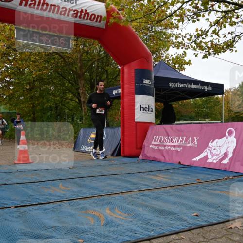 11.10.2026 - Bramfelder Halbmarathon 2026 J. Mangold http://msf.ph/oto/10829489 11.10.2026 11:06:26 Laufen 286, 489, 606 meine-sportfotos.de