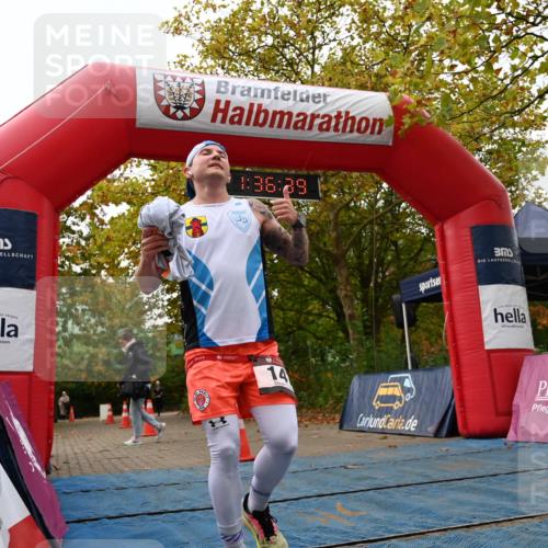 11.10.2026 - Bramfelder Halbmarathon 2026 J. Mangold http://msf.ph/oto/10829549 11.10.2026 11:06:37 Laufen 98, 147, 495 meine-sportfotos.de