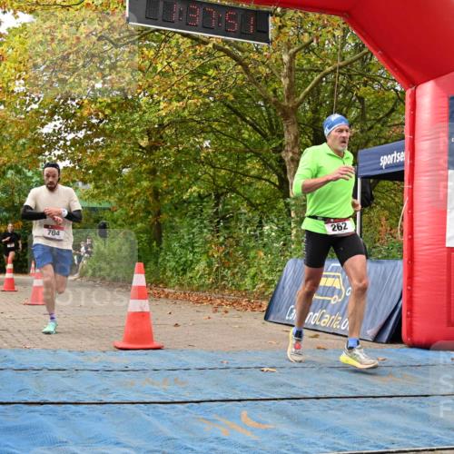 11.10.2026 - Bramfelder Halbmarathon 2026 J. Mangold http://msf.ph/oto/10829660 11.10.2026 11:07:49 Laufen 33, 262, 704, 814, 815 meine-sportfotos.de
