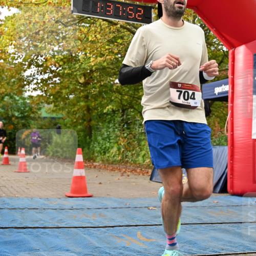 11.10.2026 - Bramfelder Halbmarathon 2026 J. Mangold http://msf.ph/oto/10829678 11.10.2026 11:07:51 Laufen 33, 262, 704, 814, 815 meine-sportfotos.de