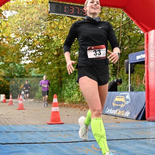 11.10.2026 - Bramfelder Halbmarathon 2026 J. Mangold http://msf.ph/oto/10829703 11.10.2026 11:07:55 Laufen 33, 565, 656 meine-sportfotos.de