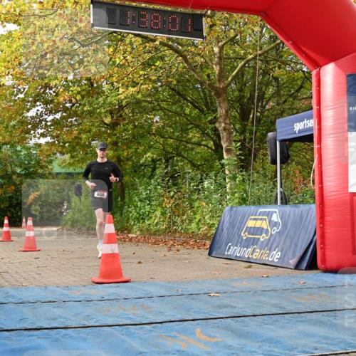 11.10.2026 - Bramfelder Halbmarathon 2026 J. Mangold http://msf.ph/oto/10829720 11.10.2026 11:07:59 Laufen 565, 656 meine-sportfotos.de