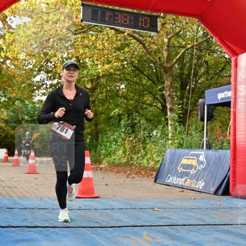 11.10.2026 - Bramfelder Halbmarathon 2026 J. Mangold http://msf.ph/oto/10829746 11.10.2026 11:08:08 Laufen 77, 781 meine-sportfotos.de