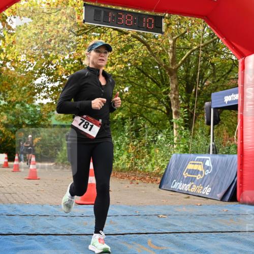 11.10.2026 - Bramfelder Halbmarathon 2026 J. Mangold http://msf.ph/oto/10829748 11.10.2026 11:08:09 Laufen 77, 781 meine-sportfotos.de