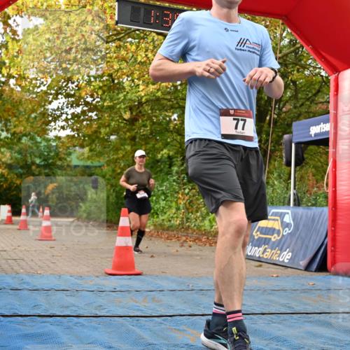 11.10.2026 - Bramfelder Halbmarathon 2026 J. Mangold http://msf.ph/oto/10829772 11.10.2026 11:08:14 Laufen 77, 560 meine-sportfotos.de