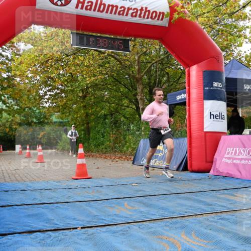 11.10.2026 - Bramfelder Halbmarathon 2026 J. Mangold http://msf.ph/oto/10829801 11.10.2026 11:08:43 Laufen 349, 493 meine-sportfotos.de