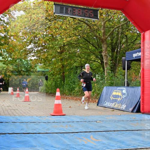11.10.2026 - Bramfelder Halbmarathon 2026 J. Mangold http://msf.ph/oto/10829823 11.10.2026 11:08:54 Laufen 54, 240 meine-sportfotos.de
