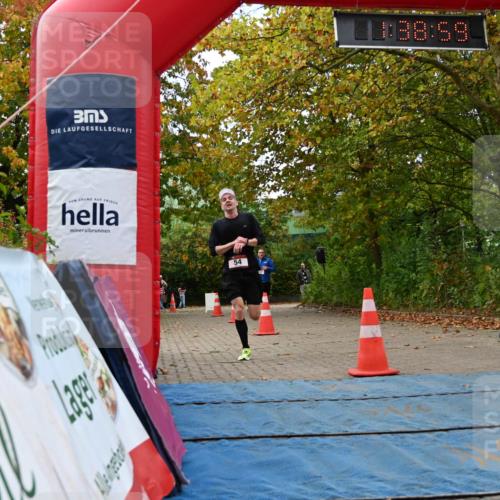 11.10.2026 - Bramfelder Halbmarathon 2026 J. Mangold http://msf.ph/oto/10829835 11.10.2026 11:08:57 Laufen 54, 240, 557 meine-sportfotos.de