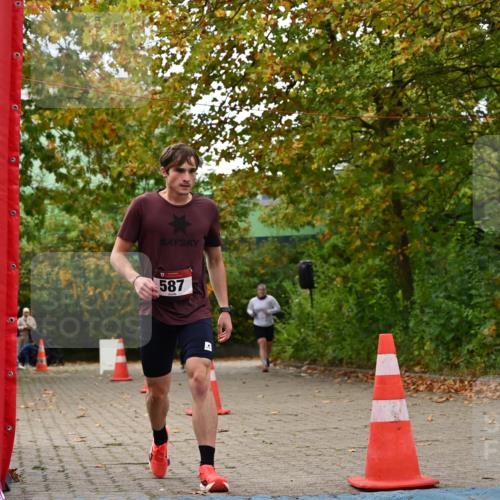 11.10.2026 - Bramfelder Halbmarathon 2026 J. Mangold http://msf.ph/oto/10829869 11.10.2026 11:09:16 Laufen  meine-sportfotos.de
