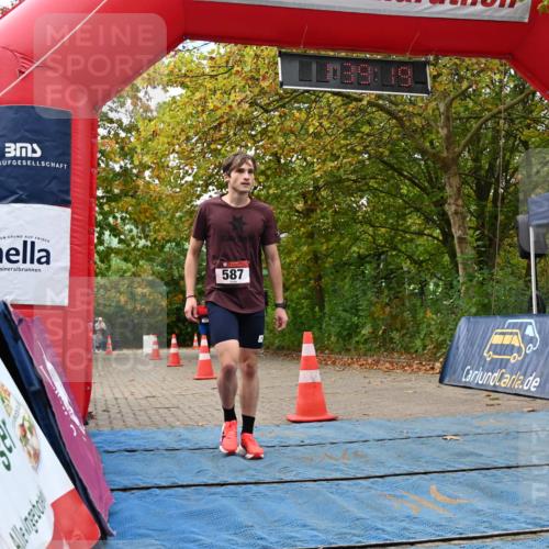11.10.2026 - Bramfelder Halbmarathon 2026 J. Mangold http://msf.ph/oto/10829880 11.10.2026 11:09:18 Laufen 278 meine-sportfotos.de