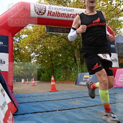 11.10.2026 - Bramfelder Halbmarathon 2026 J. Mangold http://msf.ph/oto/10830078 11.10.2026 11:10:32 Laufen 29, 201, 729 meine-sportfotos.de