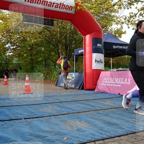 11.10.2026 - Bramfelder Halbmarathon 2026 J. Mangold http://msf.ph/oto/10830133 11.10.2026 11:11:46 Laufen 328, 355, 534, 649 meine-sportfotos.de