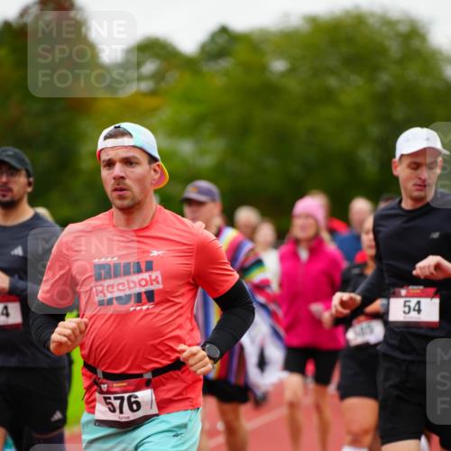 11.10.2026 - Bramfelder Halbmarathon 2026 LAZAROV Photography http://msf.ph/oto/10837704 11.10.2026 09:34:32 Laufen 4, 4444, 576, 3419, 54 meine-sportfotos.de