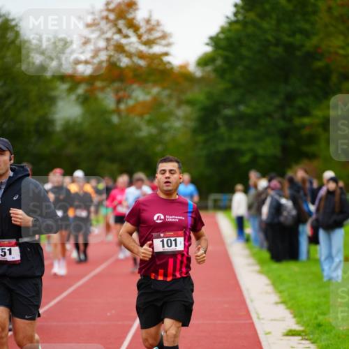 11.10.2026 - Bramfelder Halbmarathon 2026 LAZAROV Photography http://msf.ph/oto/10837742 11.10.2026 09:34:46 Laufen 551, 101 meine-sportfotos.de