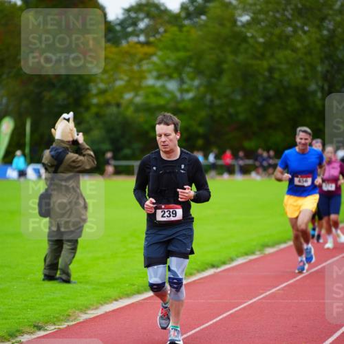 11.10.2026 - Bramfelder Halbmarathon 2026 LAZAROV Photography http://msf.ph/oto/10837936 11.10.2026 09:35:30 Laufen 239, 456 meine-sportfotos.de