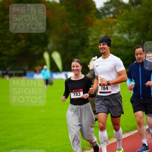 11.10.2026 - Bramfelder Halbmarathon 2026 LAZAROV Photography http://msf.ph/oto/10838096 11.10.2026 09:36:12 Laufen 783, 784 meine-sportfotos.de
