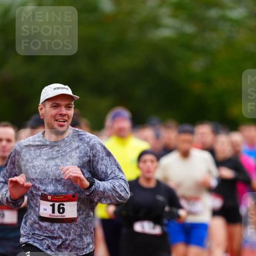 11.10.2026 - Bramfelder Halbmarathon 2026 LAZAROV Photography http://msf.ph/oto/10839884 11.10.2026 09:30:48 Laufen 64, 35, 16 meine-sportfotos.de