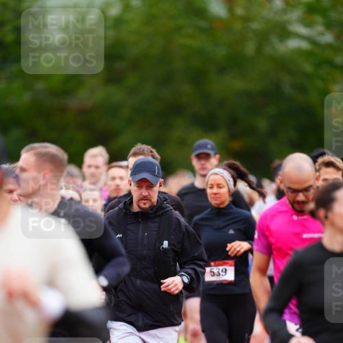 11.10.2026 - Bramfelder Halbmarathon 2026 LAZAROV Photography http://msf.ph/oto/10839902 11.10.2026 09:30:55 Laufen 539, 432 meine-sportfotos.de