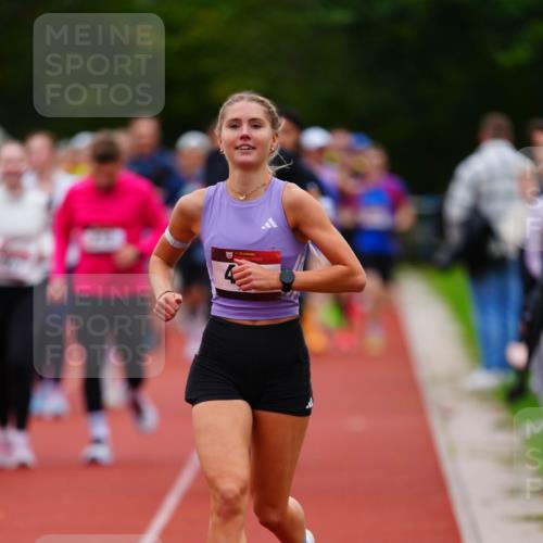 11.10.2026 - Bramfelder Halbmarathon 2026 LAZAROV Photography http://msf.ph/oto/10840176 11.10.2026 09:33:38 Laufen 35 meine-sportfotos.de