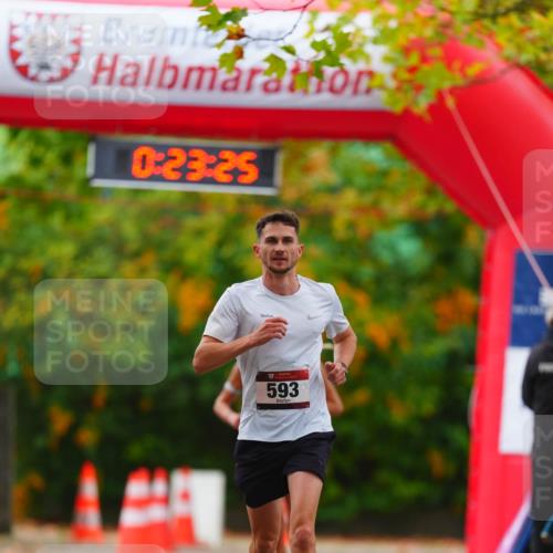 11.10.2026 - Bramfelder Halbmarathon 2026 LAZAROV Photography http://msf.ph/oto/10840314 11.10.2026 09:53:23 Laufen 0, 23, 25, 593 meine-sportfotos.de