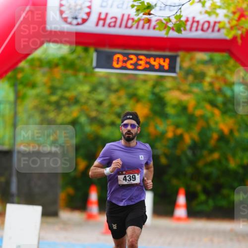 11.10.2026 - Bramfelder Halbmarathon 2026 LAZAROV Photography http://msf.ph/oto/10840339 11.10.2026 09:53:42 Laufen 0, 23, 44, 439 meine-sportfotos.de