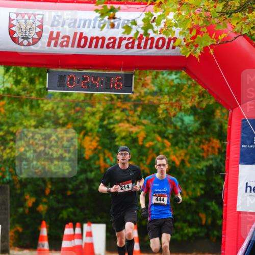 11.10.2026 - Bramfelder Halbmarathon 2026 LAZAROV Photography http://msf.ph/oto/10840362 11.10.2026 09:54:14 Laufen 214, 444 meine-sportfotos.de