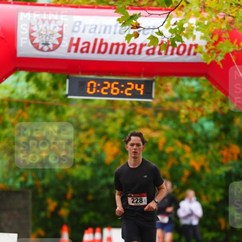 11.10.2026 - Bramfelder Halbmarathon 2026 LAZAROV Photography http://msf.ph/oto/10840481 11.10.2026 09:56:22 Laufen 0, 26, 24, 228 meine-sportfotos.de